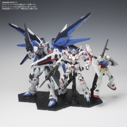 Action Base 5 Black Bandai | Chile Robots