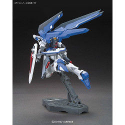 Freedom Gundam HG 1/144 Bandai | Chile Robots