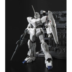 Unicorn Gundam + MS Cage MG 1/100 Bandai | Chile Robots
