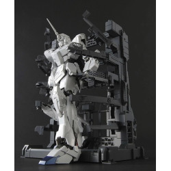 Unicorn Gundam + MS Cage MG 1/100 Bandai | Chile Robots