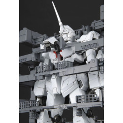 Unicorn Gundam + MS Cage MG 1/100 Bandai | Chile Robots